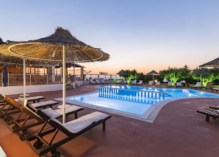 Summer View Hotel 2*