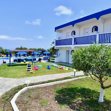Summer View Hotel 2*