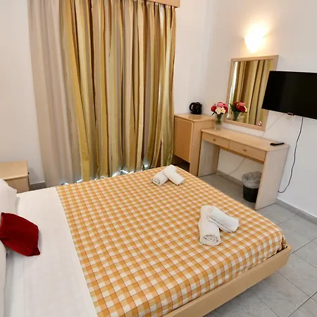 Summer View Hotel 2*