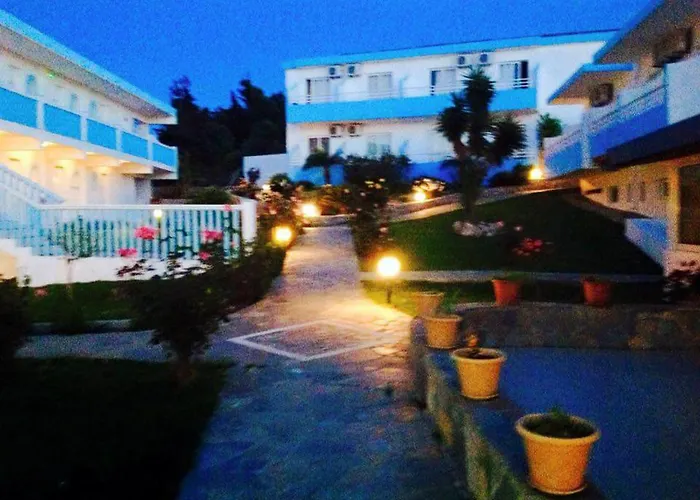 Summer View Hotel